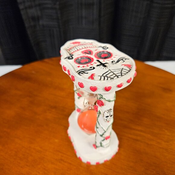 Day of the Dead Candy Skull and Rose Sand timer with Red Sand - Picture 2 of 6